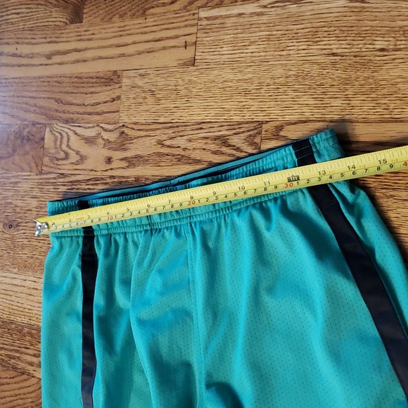 (S) Under Armour Loose Fit HeatGear Basketball Shorts Sporty Classic Gym Workout - Picture 8 of 10